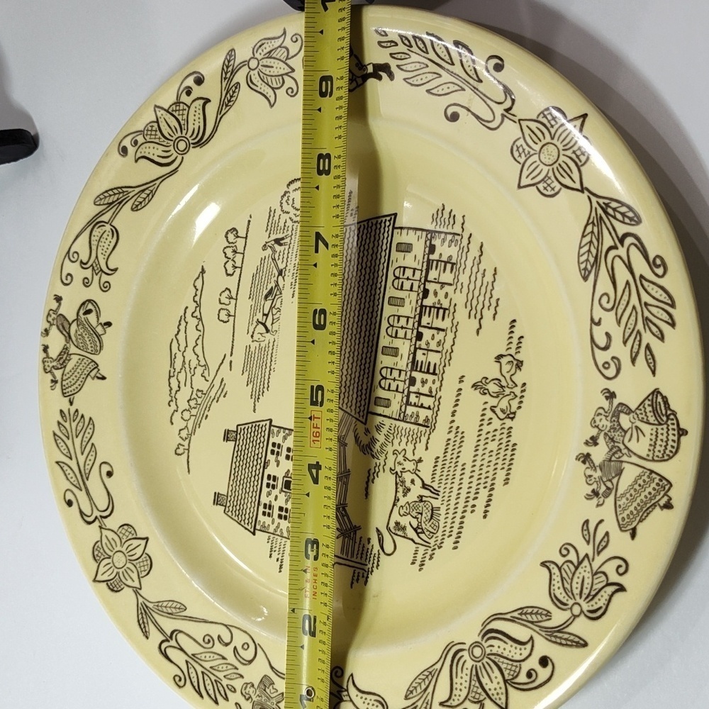 1950s Royal China Sebring Ohio Bucks County Farm Scene Yellow 10" Dinner Plate - Picture 4 of 4